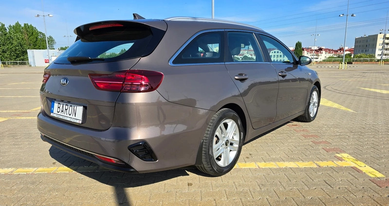 Kia Ceed cena 74500 przebieg: 62000, rok produkcji 2019 z Łapy małe 781